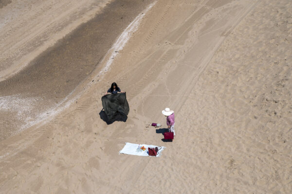 Spullen in het zand